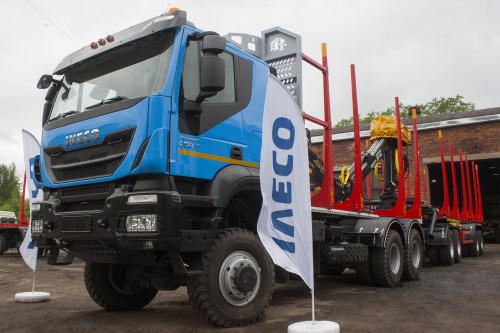 Cортиментовоз IVECO Trakker был представлен лесозаготовительным компаниям в Вологде